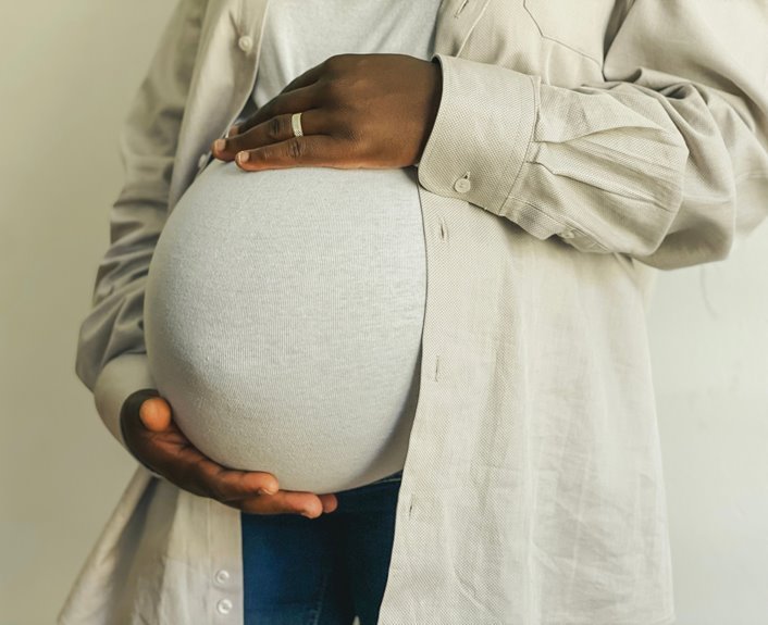 comfortable maternity fashion wear